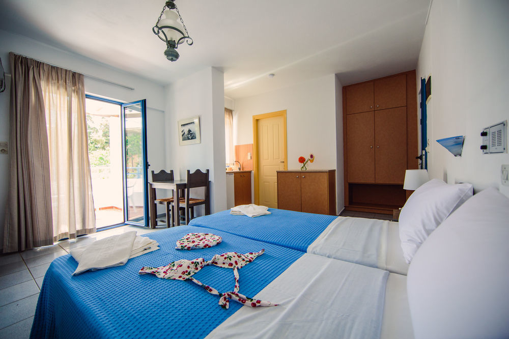 Iliana Hotel Pánormos Eksteriør billede